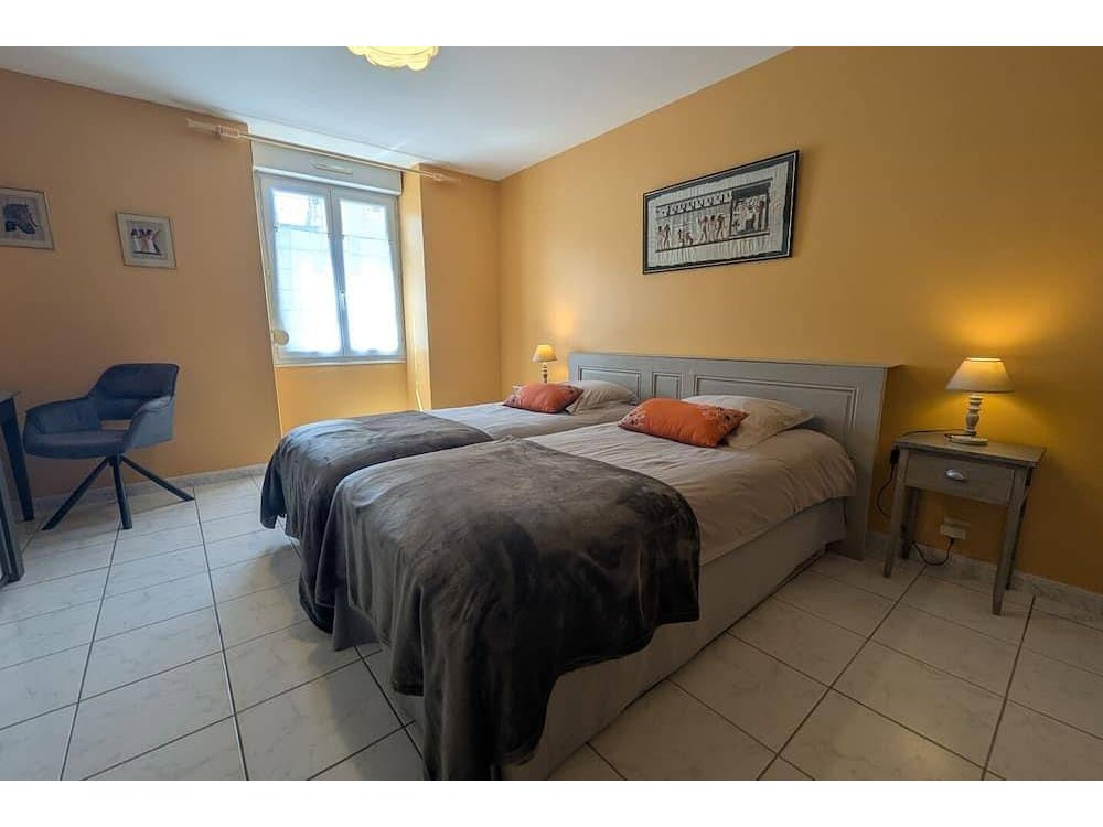 Holiday home in Haute-Marne from £52 per night