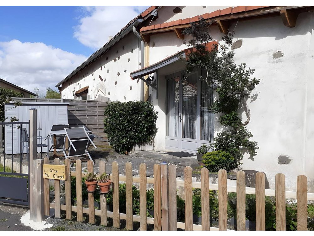 Holiday home in Saurier from £56 per night
