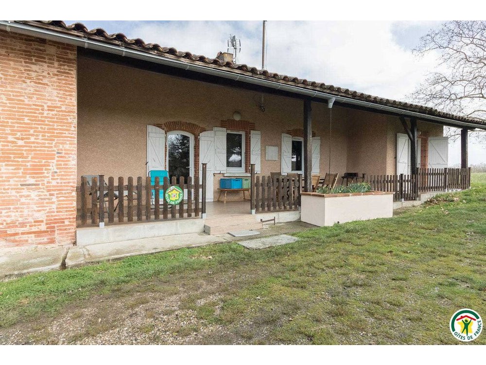Holiday home in Verfeil from £55 per night