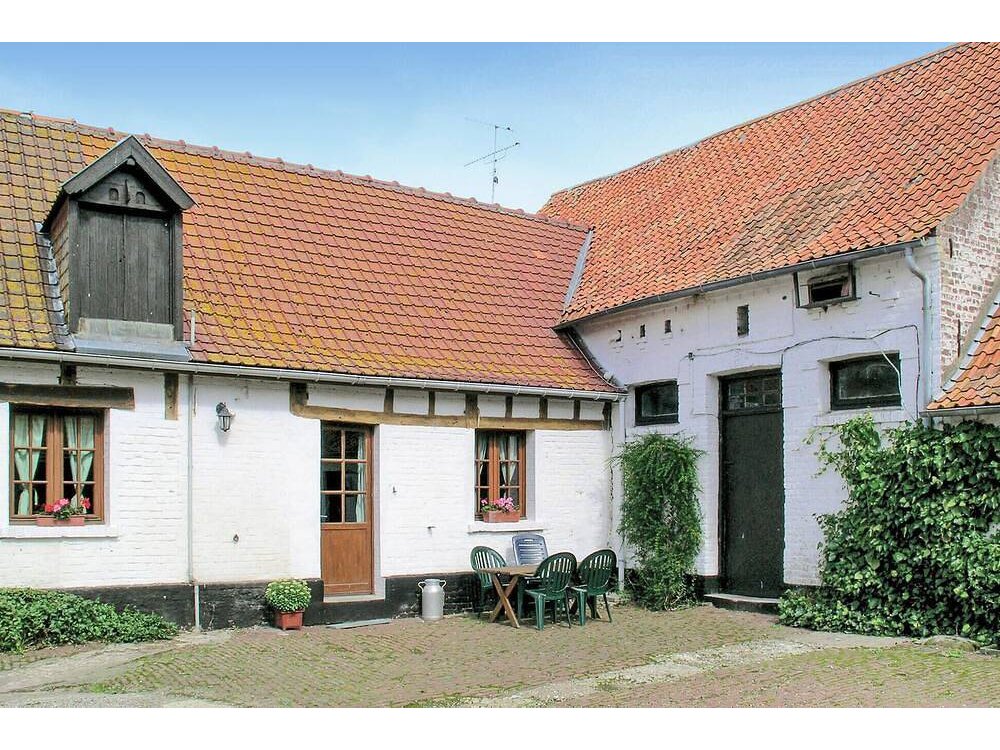 Holiday home in Opal Coast from £52 per night