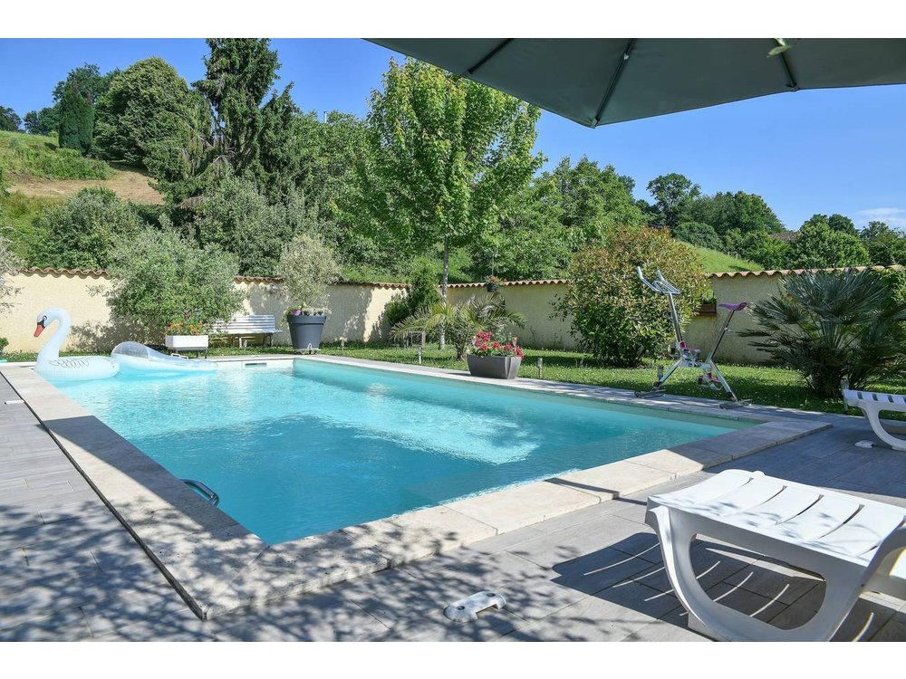 Camping in Savoie from £91 per night