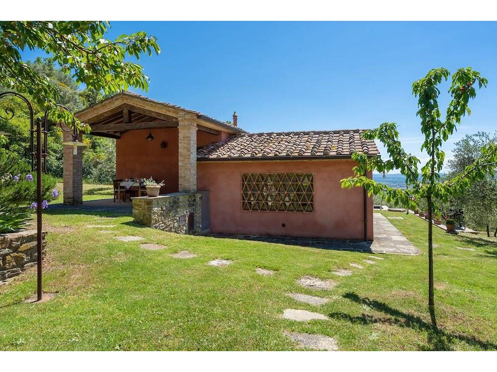Holiday home in Val di Chiana from £153 per night