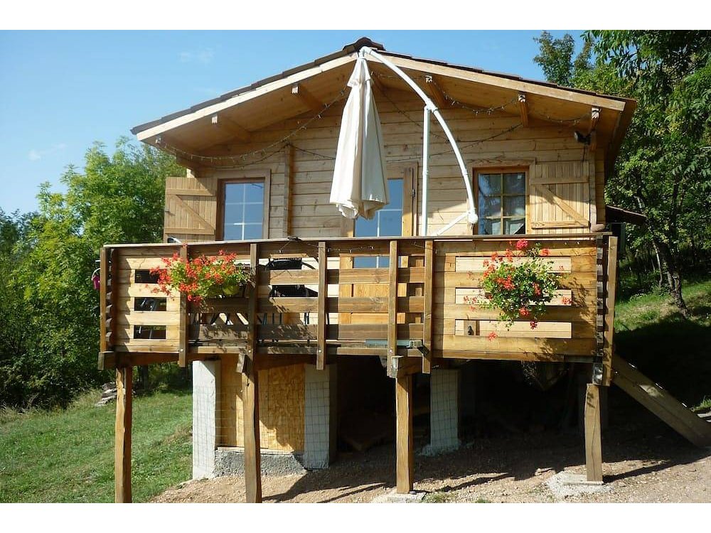 Holiday home in Auvergne from £52 per night