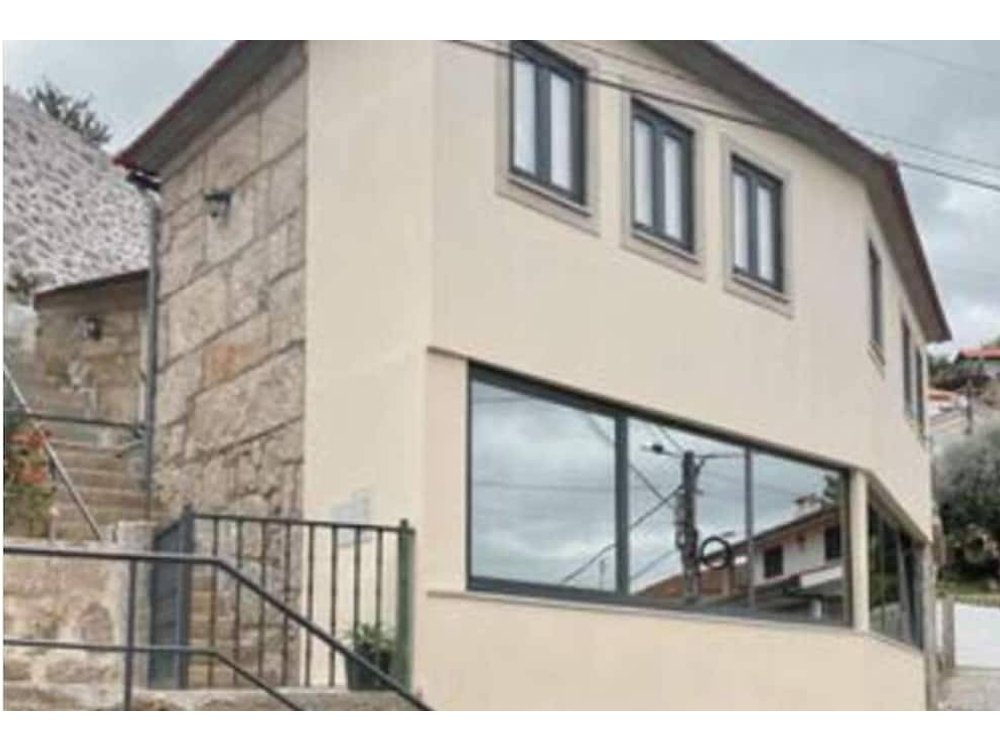 Holiday home in Cinfães from £136 per night