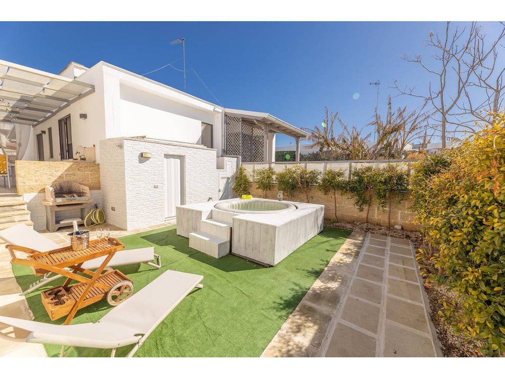 Holiday home in Salento from £58 per night