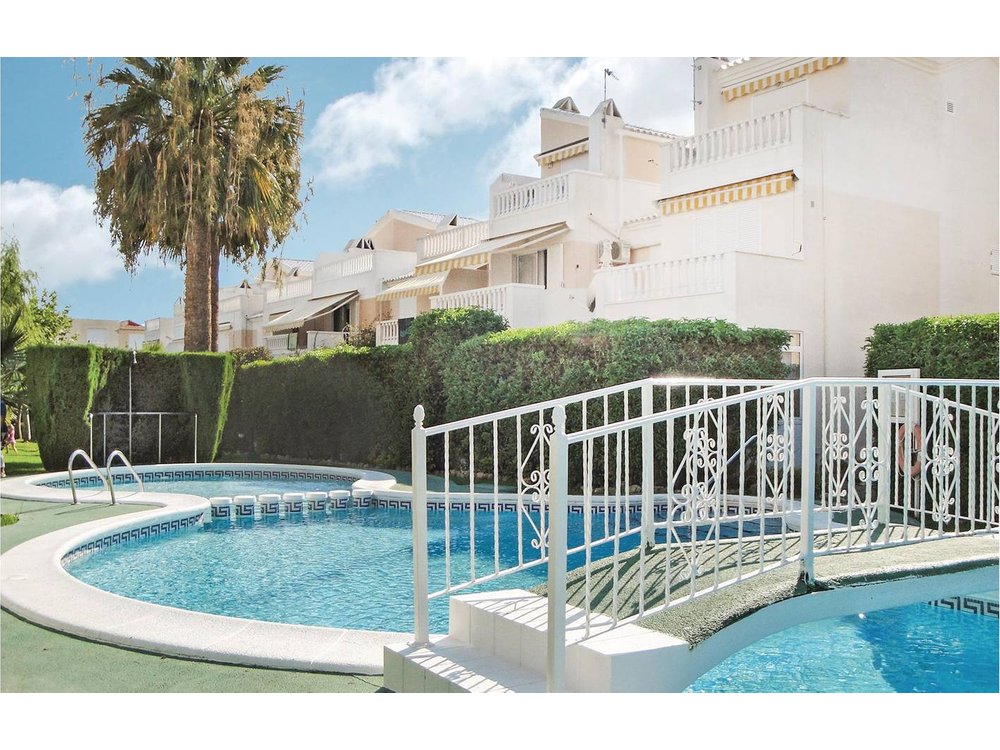 Holiday apartment in Costa Blanca from £39 per night