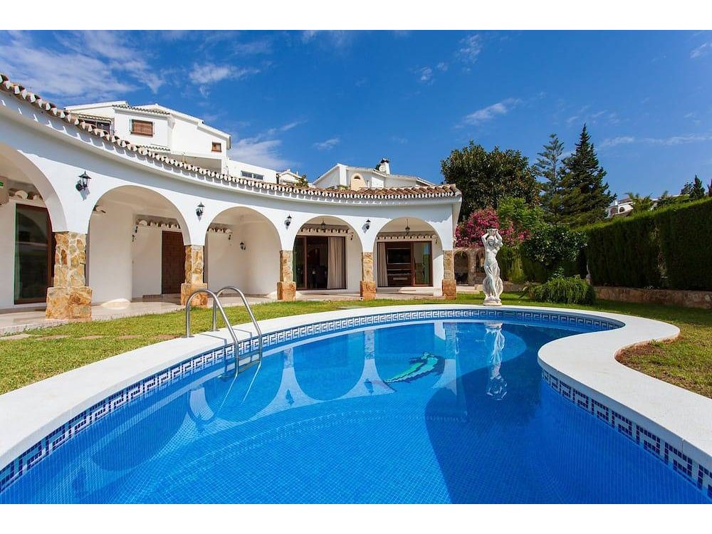 Holiday home in Benalmádena from £828 per night