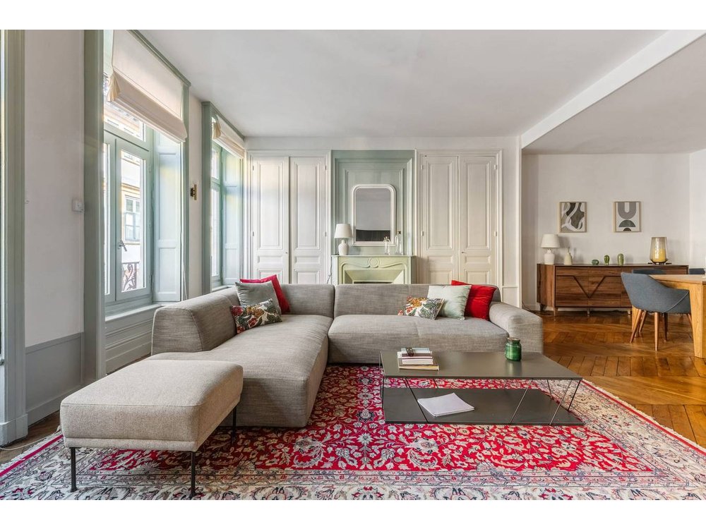 Holiday apartment in Lyon from £649 per night