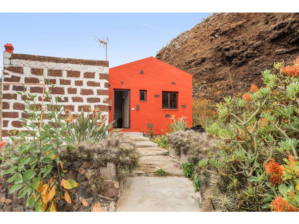 Holiday home in Valverde from £57 per night