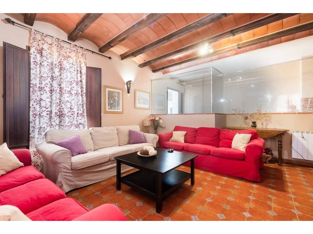 Holiday home in Zufre from £46 per night