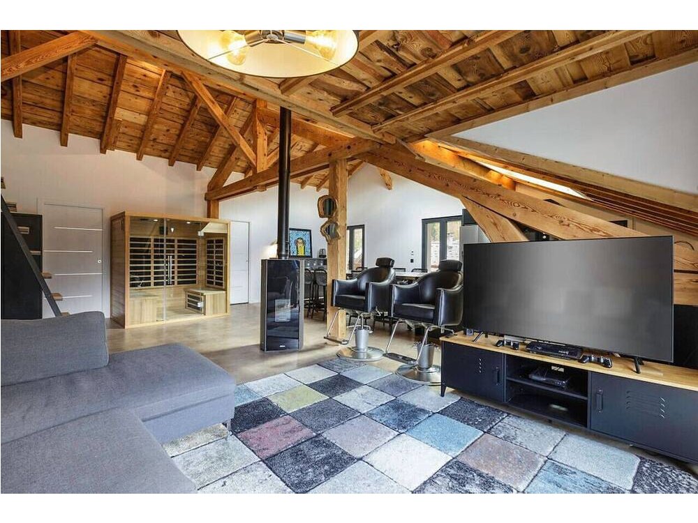 Holiday apartment in Rhone-Alps from £1117 per night
