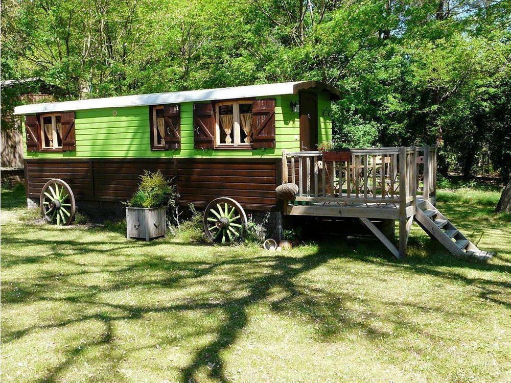 Holiday home in Landes from £57 per night