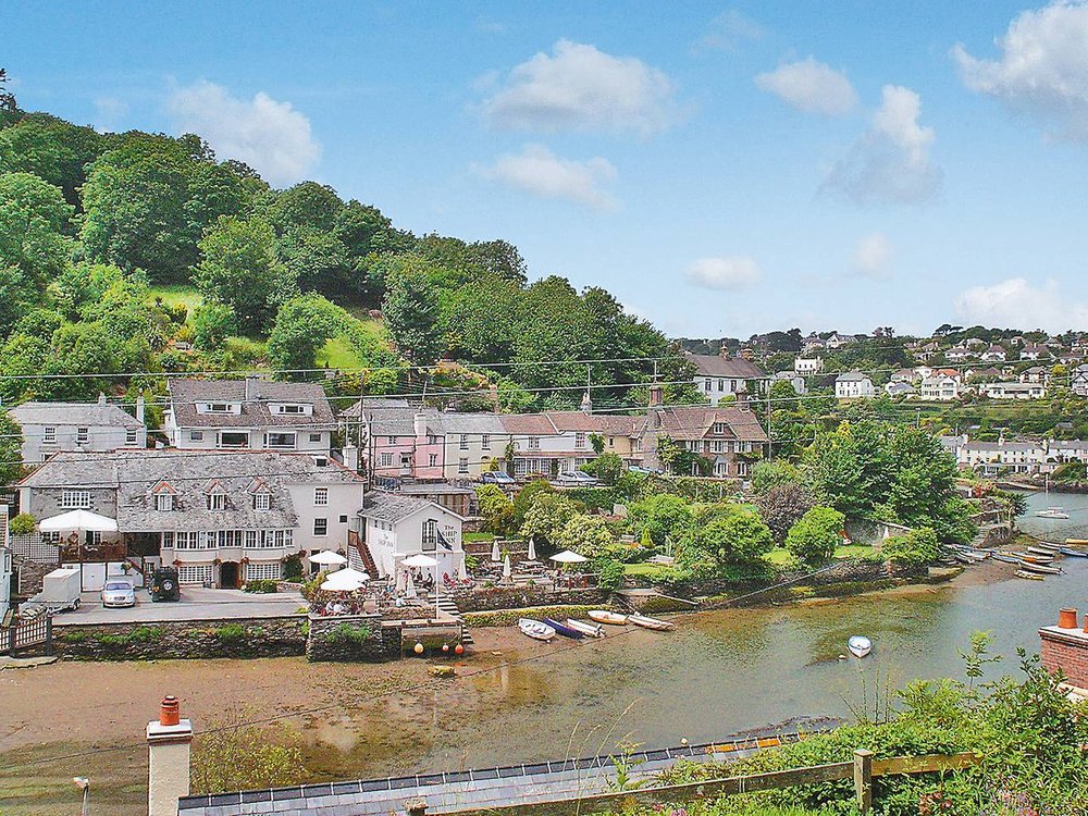 Holiday home in Devon from £83 per night