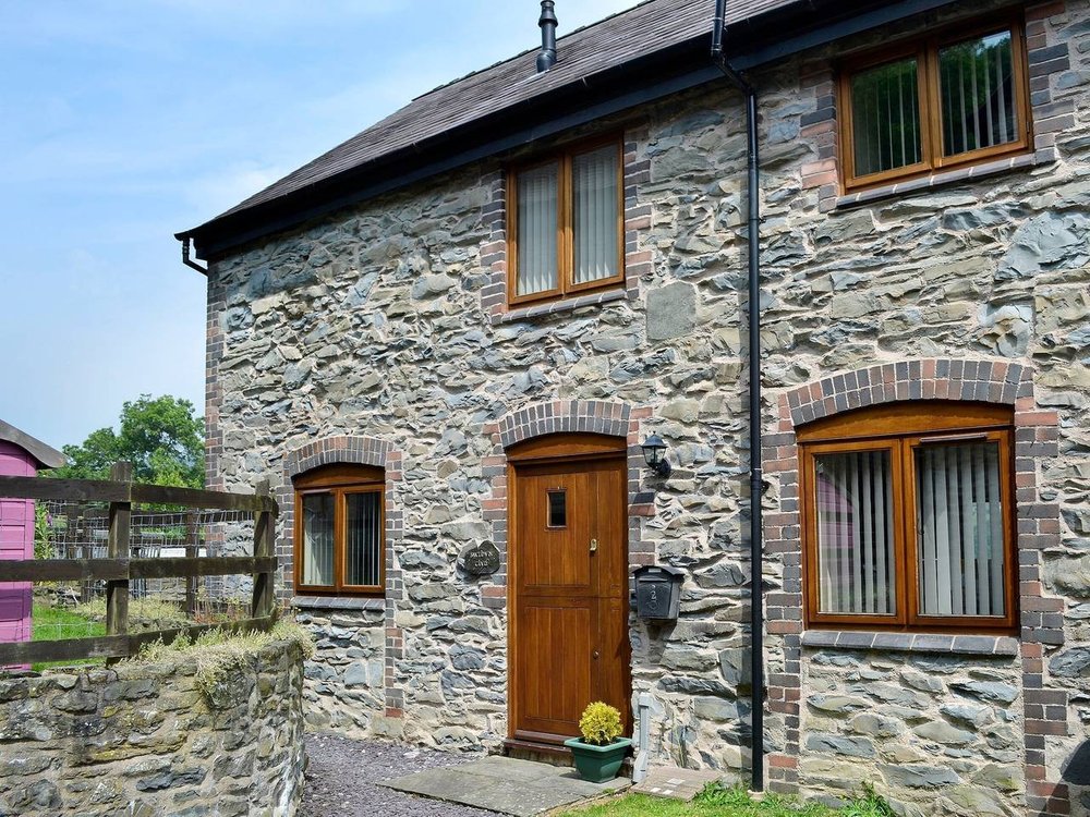 Holiday home in Llangollen from £47 per night