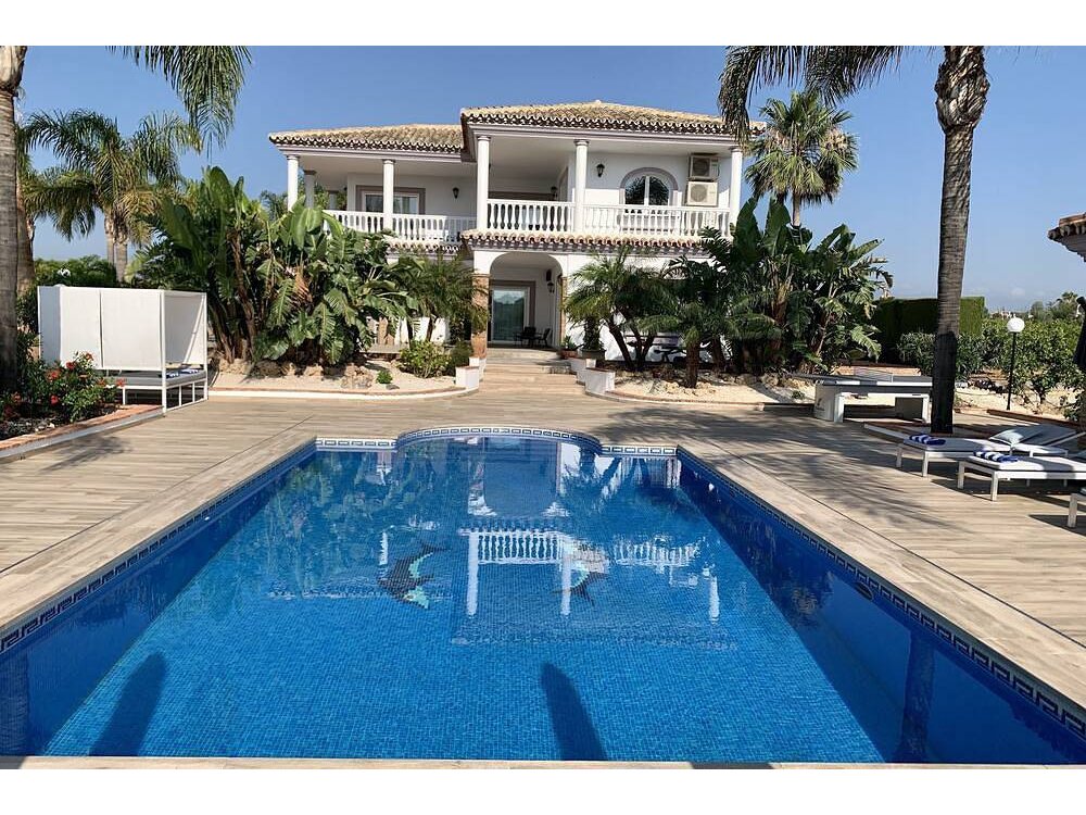 Holiday home in Málaga Province from £443 per night