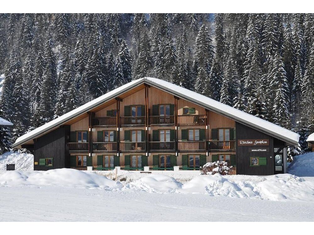 Holiday apartment in Châtel from £11108 per night