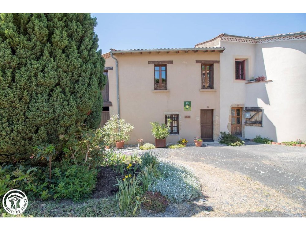 Holiday home in Usson from £56 per night