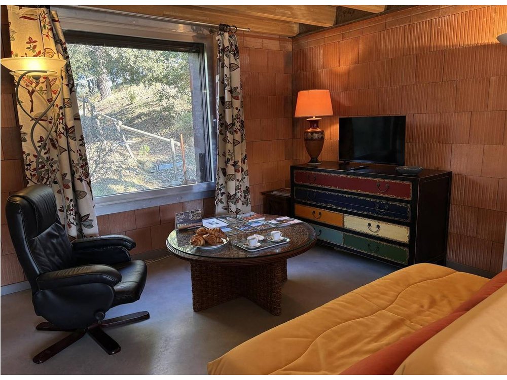 Holiday home in Pyrenees from £51 per night