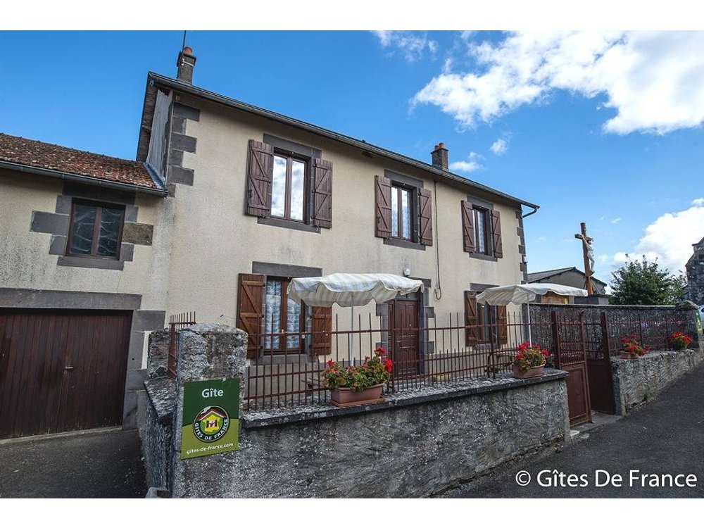 Holiday home in Auvergne from £41 per night