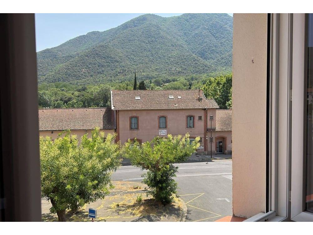 Holiday home in Pyrenees from £44 per night