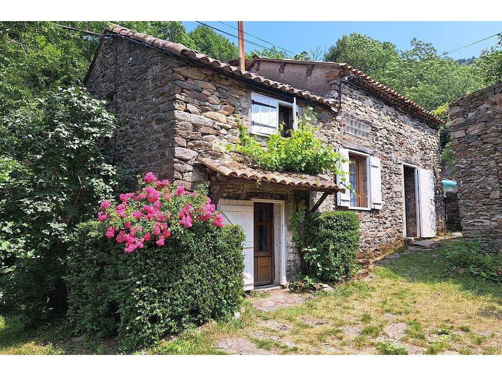 Holiday home in Aveyron from £39 per night