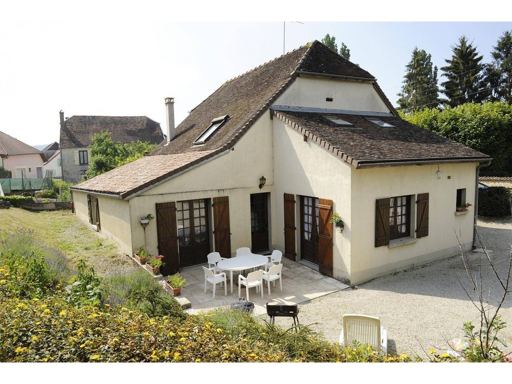 Holiday home in Aube from £52 per night