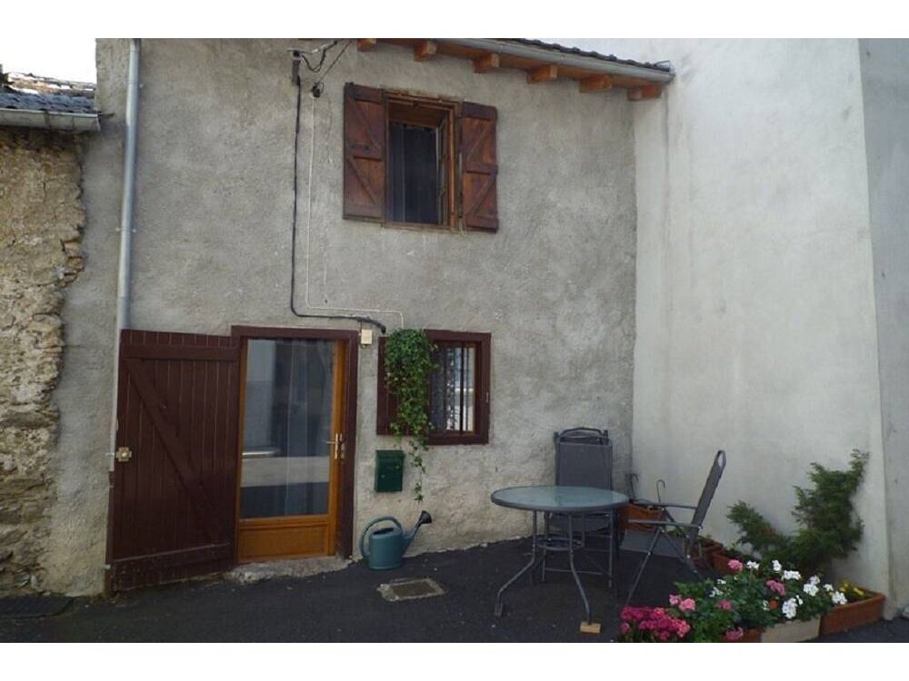 Holiday home in Auzat from £47 per night