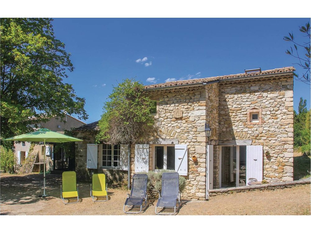 Holiday home in Drôme from £57 per night