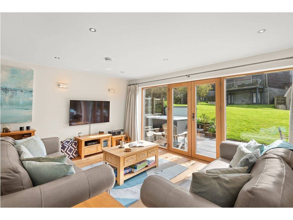 Holiday home in Cornwall from £271 per night