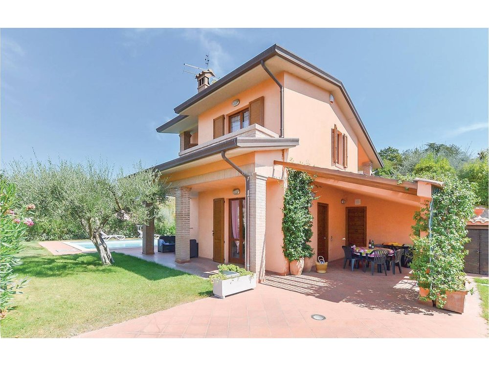 Holiday home in Magione from £126 per night