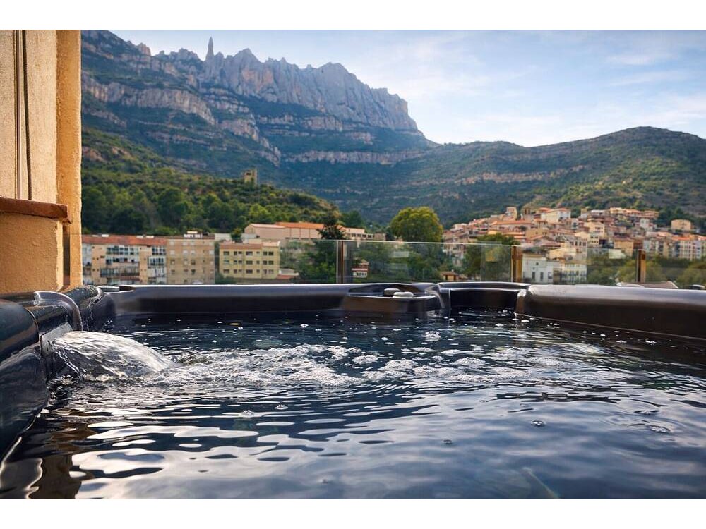 Holiday apartment in Bages from £218 per night