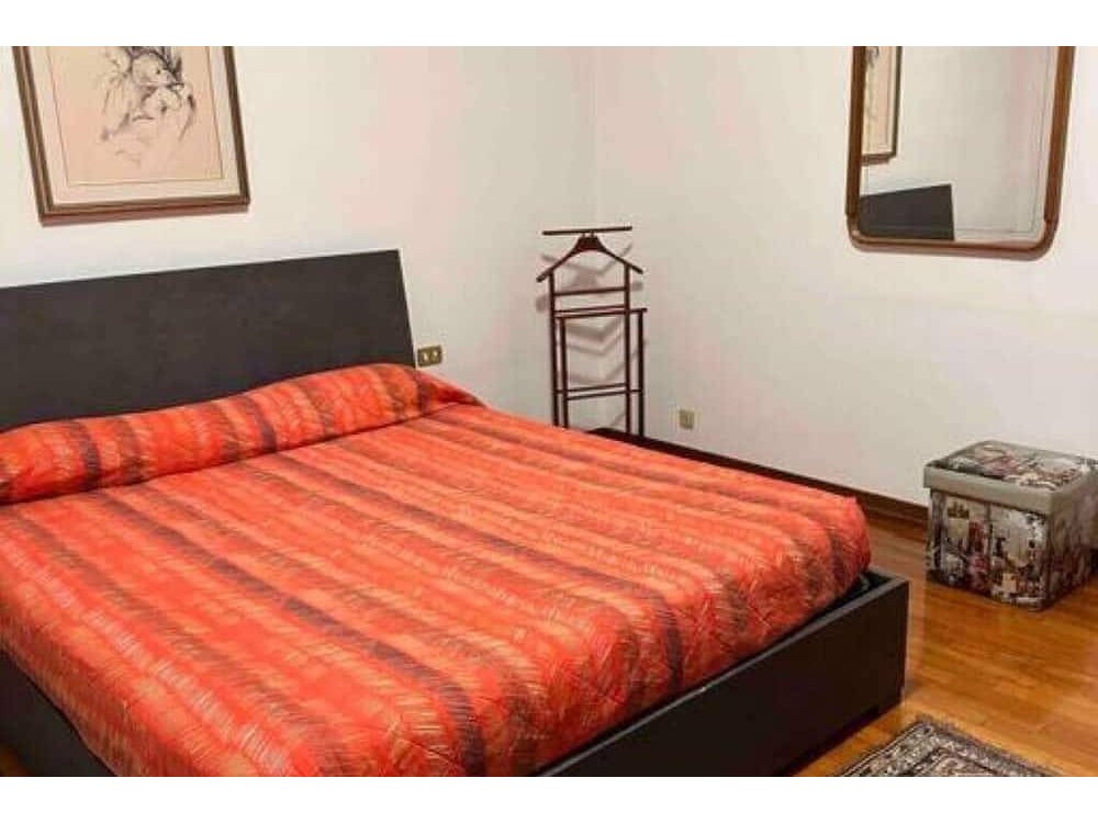 Holiday apartment in Gallarate from £140 per night