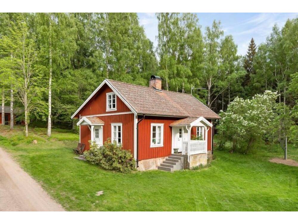 Holiday home in Tibro from £37 per night