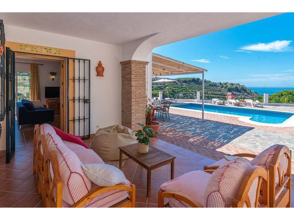 Holiday home in Axarquía from £212 per night