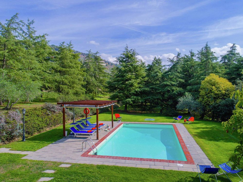 Holiday home in Cortona from £607 per night