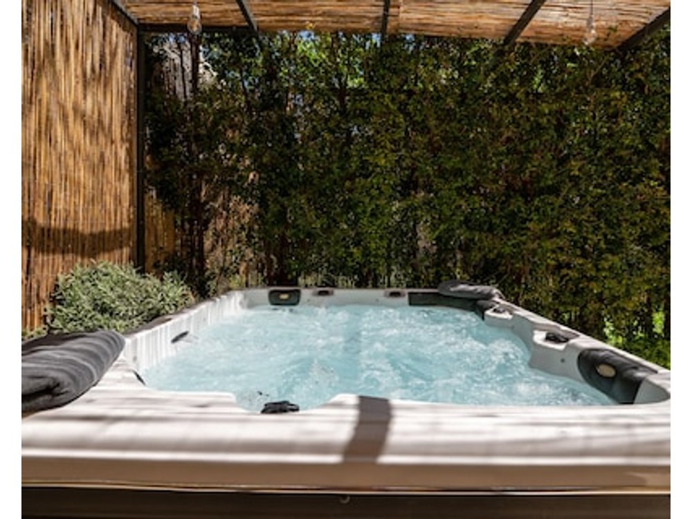 Country Home - Kalamata Mediterranean Suites & Villas