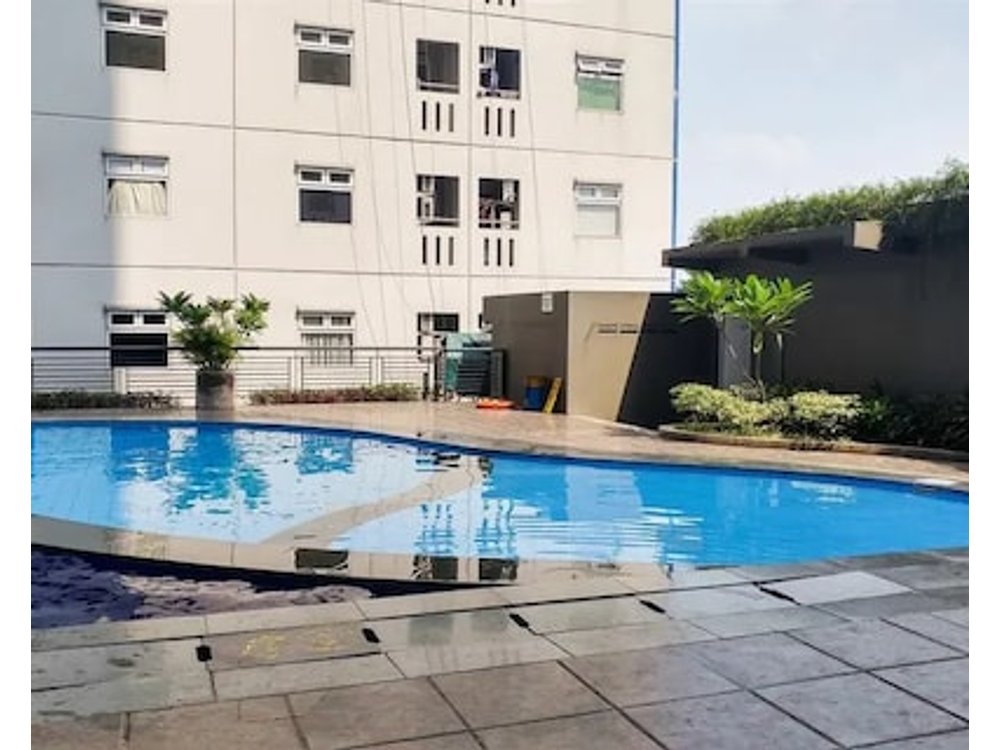 1 Bedroom At Green Pramuka Apartment By Travelio