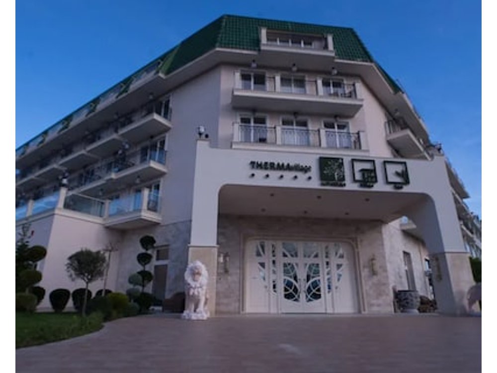 Villas for 4 or 6 Adults in Therma Village - Private Beach & Free Parking