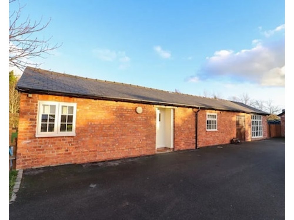 Commonwood Cottage Pet Friendly In Holt North Wales Ref 999600