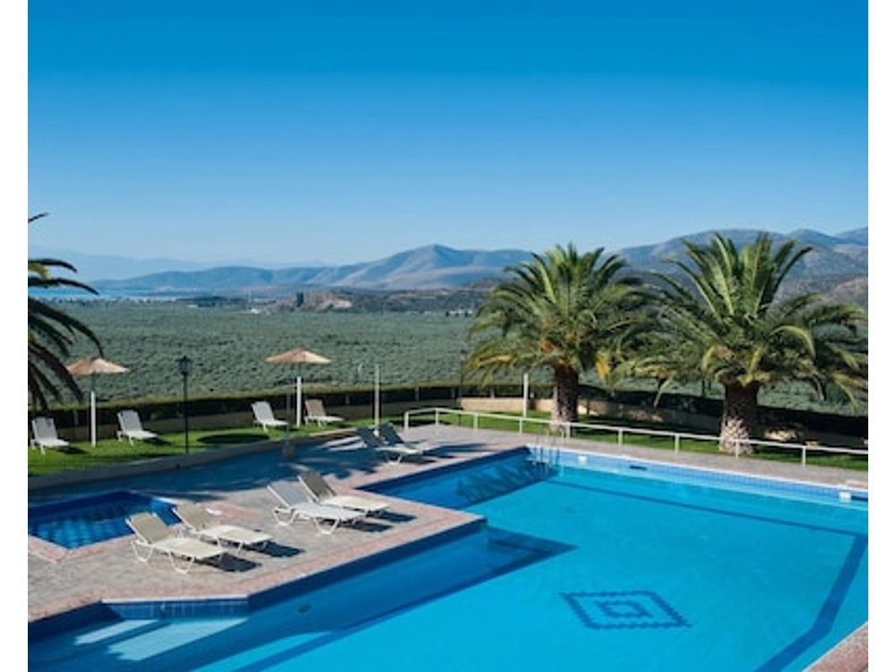 Chrissa Camping Rooms & Bungalows