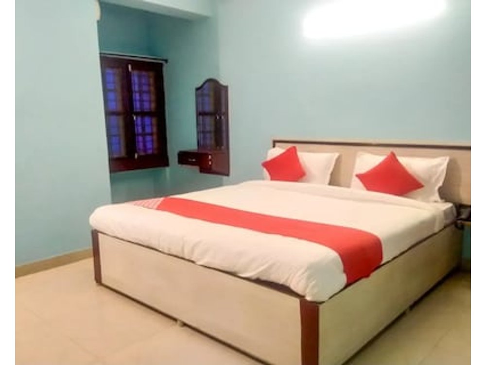 Oyo Flagship 41985 Jayalakshmi Residency