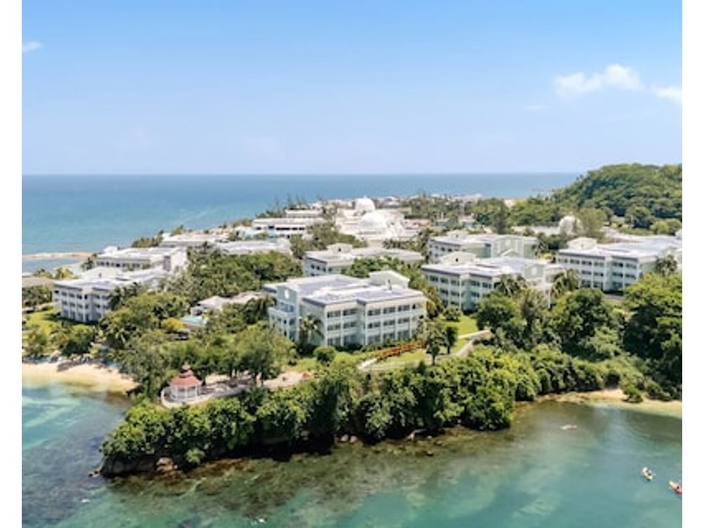 Grand Palladium Lady Hamilton Resort & Spa - All Inclusive