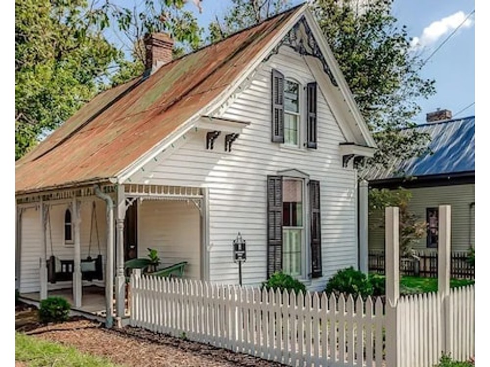 History Meets Luxury At Dreamy Leipers Fork Village Cottage Walk To Everything