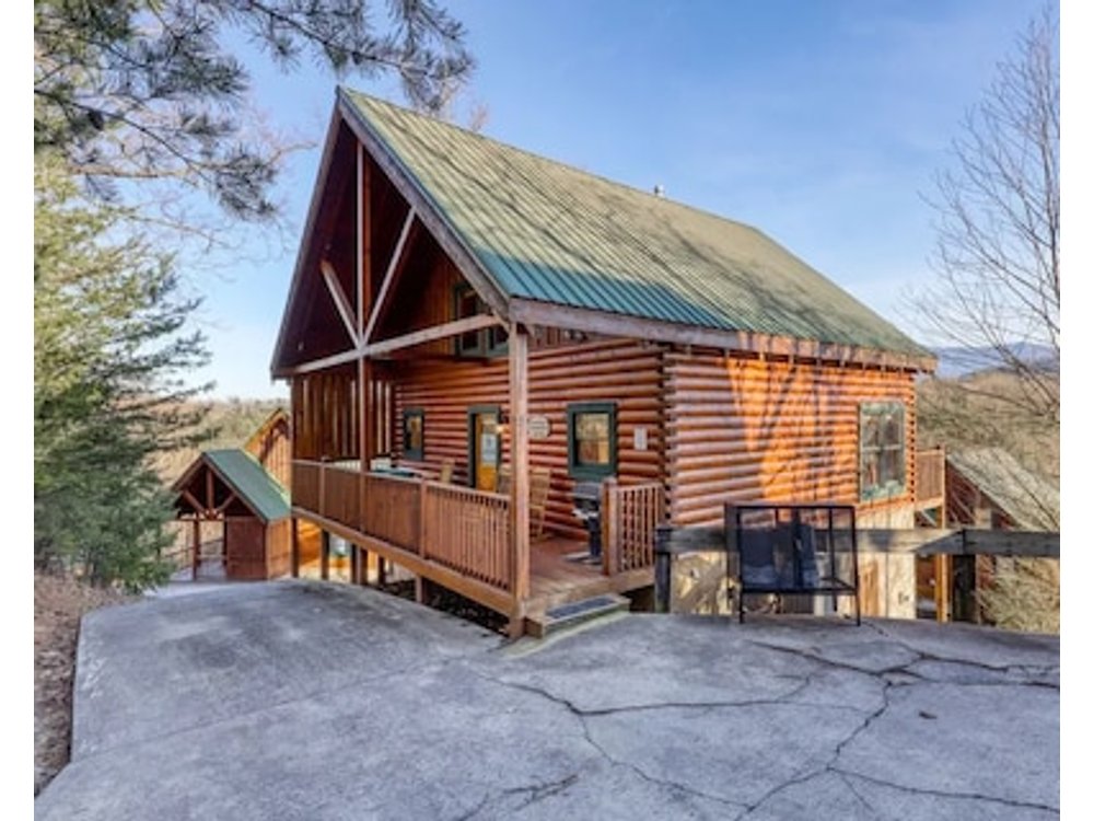Stunning Log Cabin In The Rolling Hills W/ A Private Hot Tub & Shared Pool