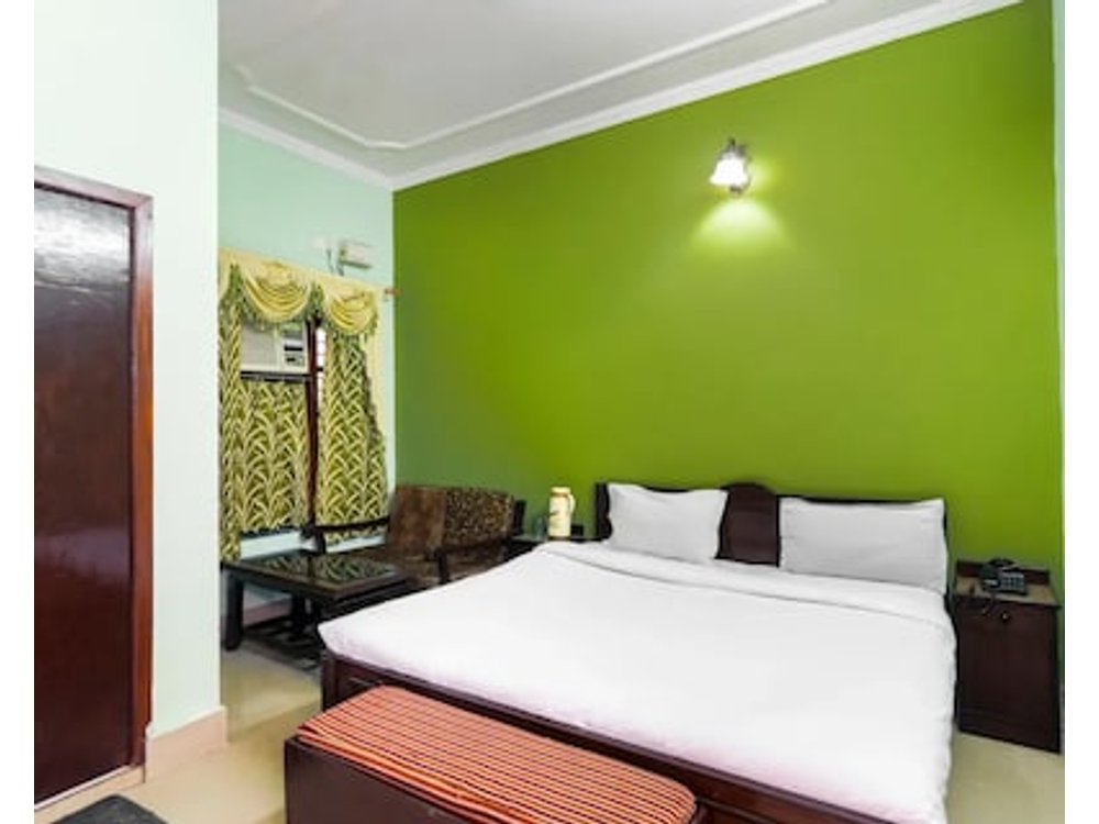 Super Hotel O Tyagi Road Near Prince Chowk Formerly Hotel Prabhu