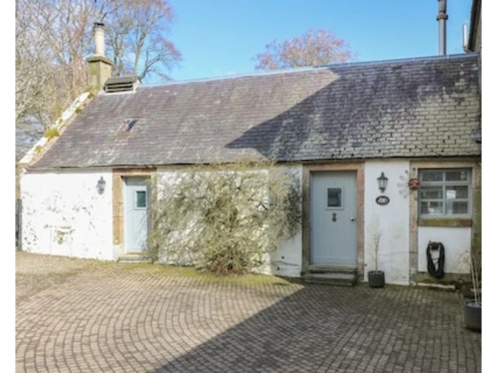 Sweetpea Cottage Pet Friendly With Open Fire In Biggar Ref 927592
