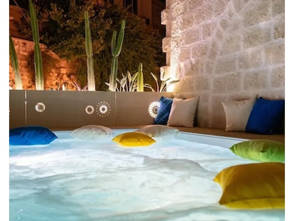 Palazzo Vico Bianco Raro Villas Homes Collection