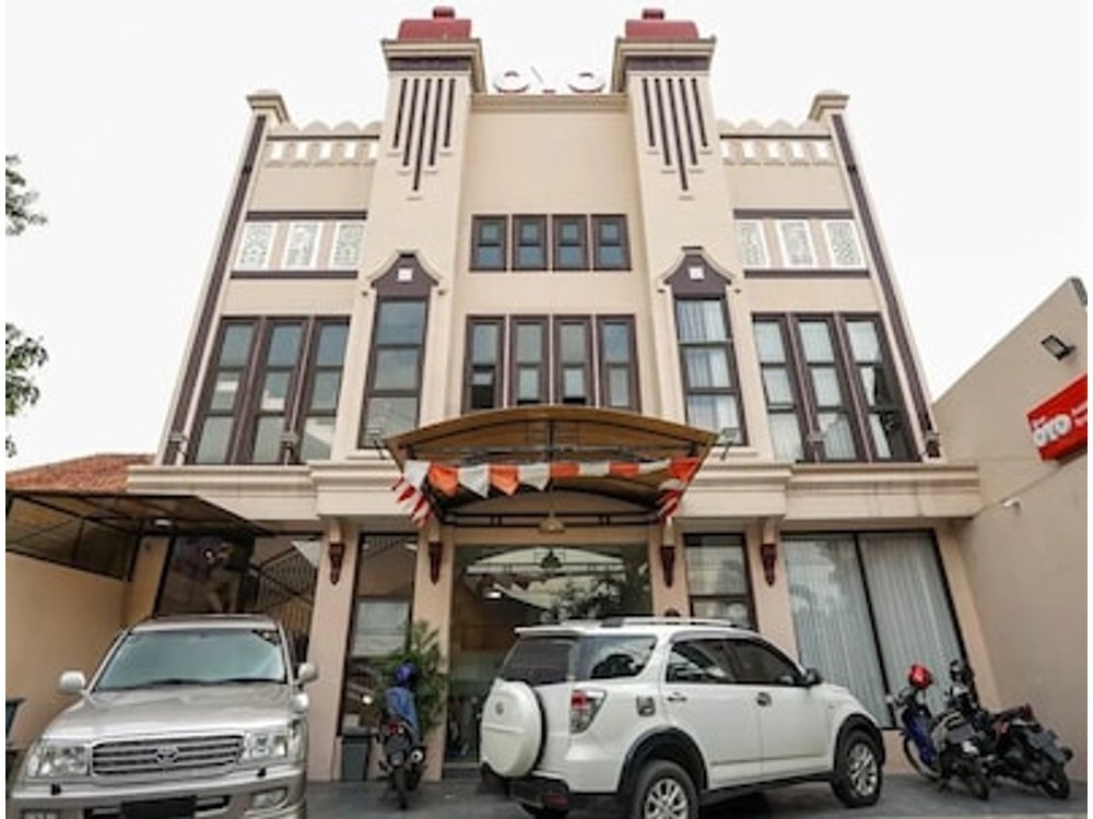 Audah Syariah Residence Mitra RedDoorz