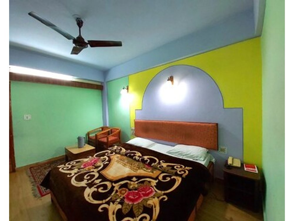 Goroomgo Radha Continental Nainital