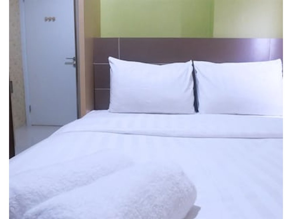 Best Price 2Br Green Pramuka Apartment By Travelio